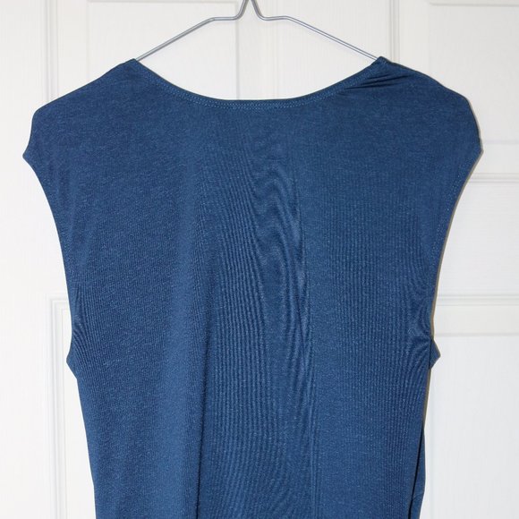 Le Chateau Sleeveless Top with Zipper Accent - Picture 3 of 6